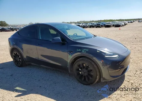 2023 Tesla Model Y from USA, damaged, VIN 7SAYGDEE3PA057847